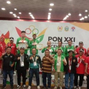 Foto atlet dan pengurus Percasi Sumut setelah meraih medali perak di PON 2024 lalu. Percasi Sumut bertekad meningkatkan pembinaan prestasi di tahun 2025.